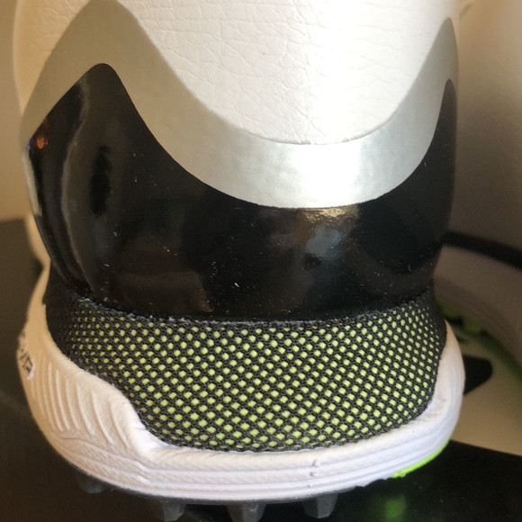 Given as a gift to a Guy who never had new golf shoes! - Picture 6 of 10